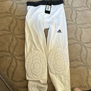 Adidas men’s leggings for basketball.